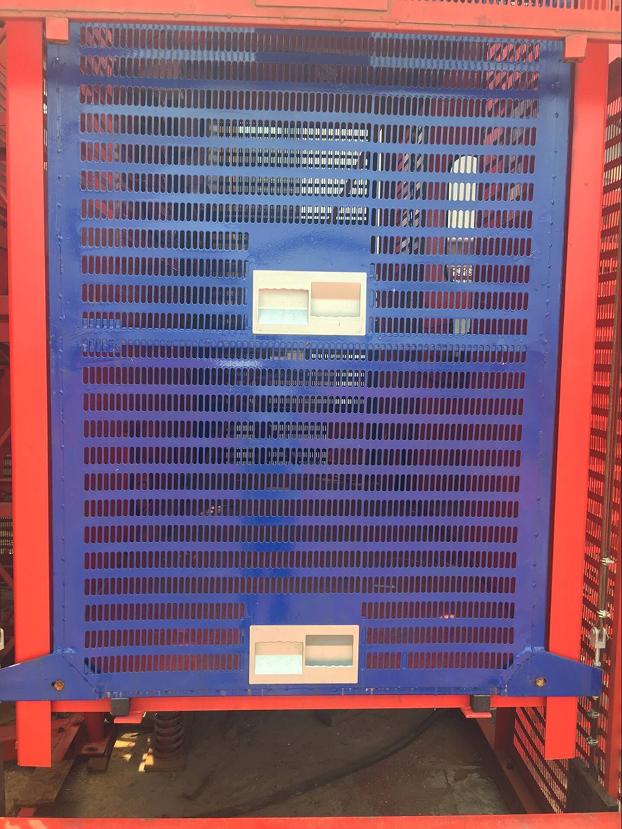 旋工升降機(jī)SCD200/ 200